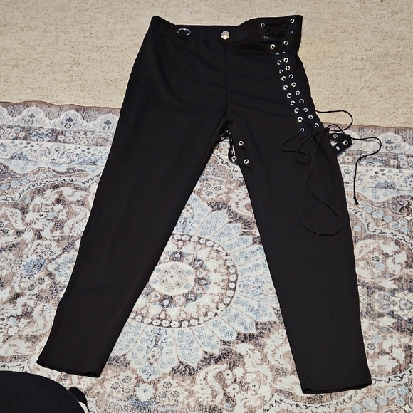 Pants - Black Lace-Up High-Waist Leggings - Women